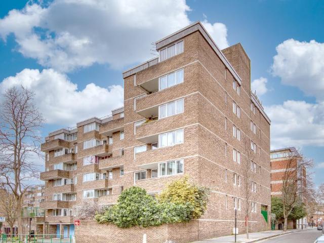 Flat for sale in Greater London