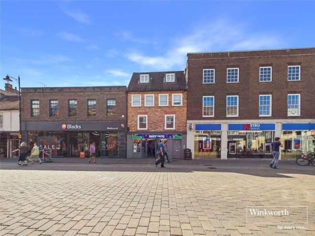 Flat for sale in Enborne, West Berkshire