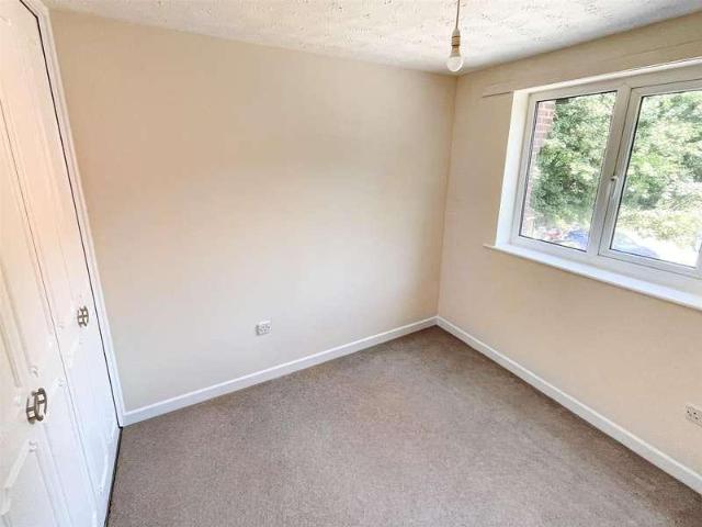 Flat for sale in Salisbury, Wiltshire