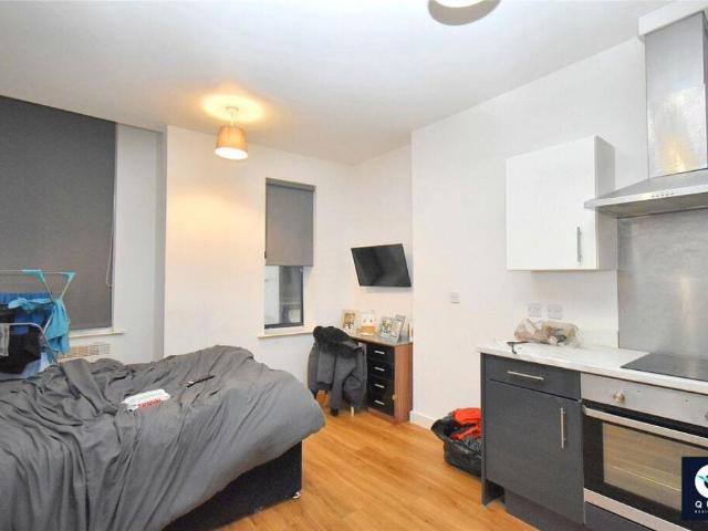 Flat for sale in Cavern Quarter, Calderstones
