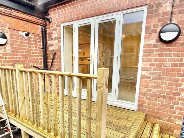 Flat for sale in Coseley, West Midlands
