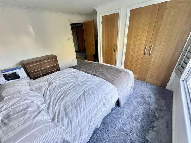 Flat for sale in Bristol, Redcliffe Bay