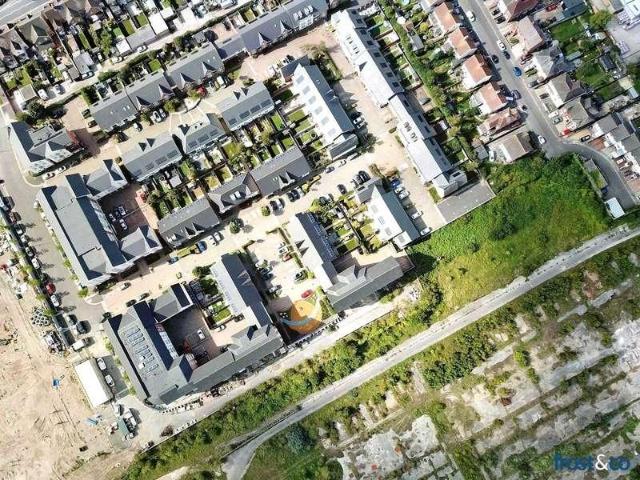 Flat for sale in Poole