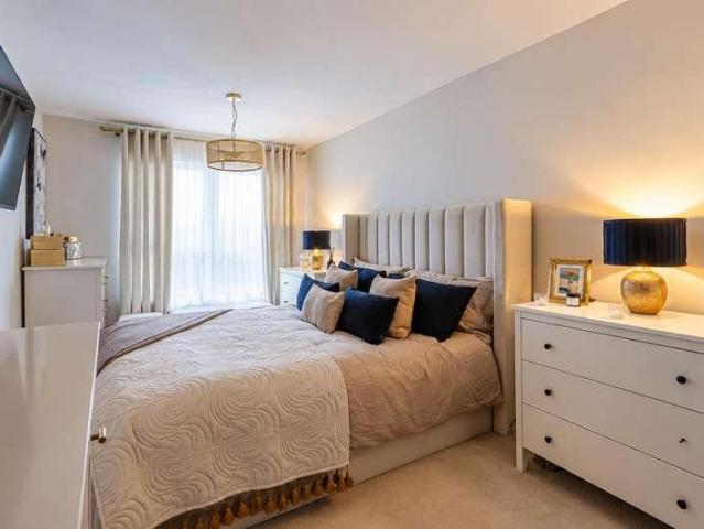 Flat for sale in Tiger Bay, Cardiff