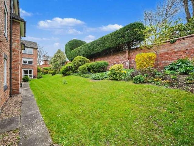 Flat for sale in Wetherby