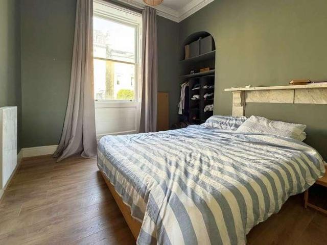 Flat for sale in Walcot, Bath
