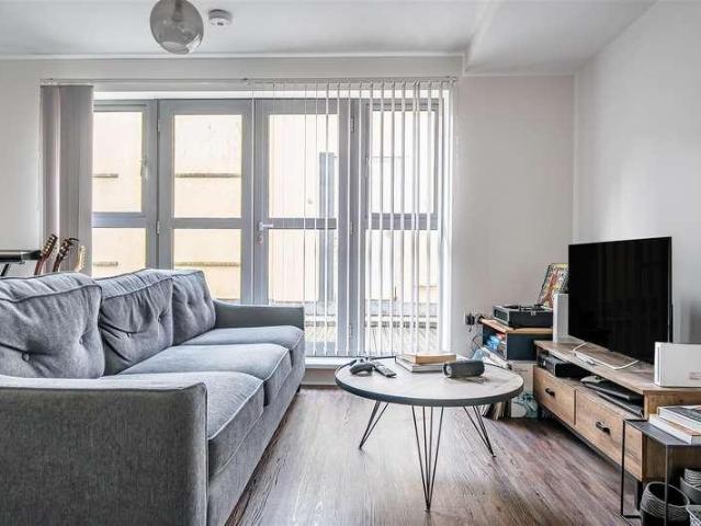 Flat for sale in Tyndall's Park, Bristol