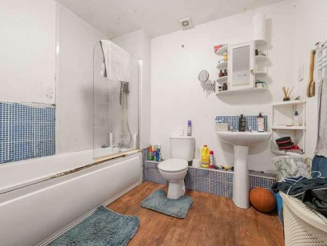 Flat for sale in Knowle West, Feckenham