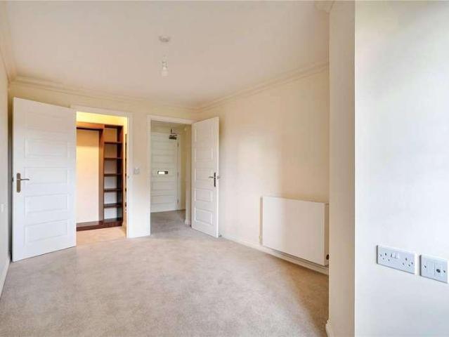 Flat for sale in Princes Risborough, Buckinghamshire