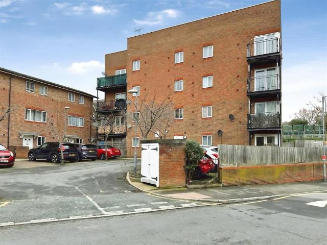 Flat for sale in Greater London