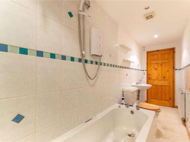 Flat for sale in Baildon, West Yorkshire