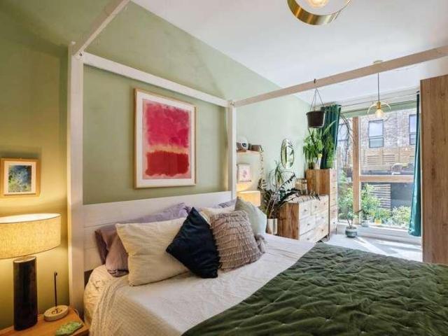 Flat for sale in Old Kent Road, Greater London