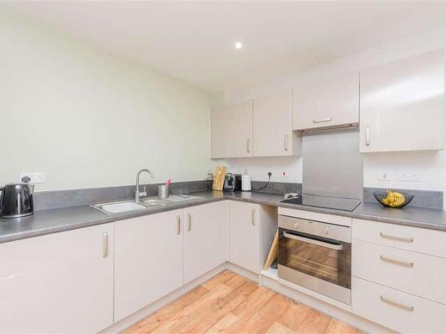 Flat for sale in Snodhurst, Chatham