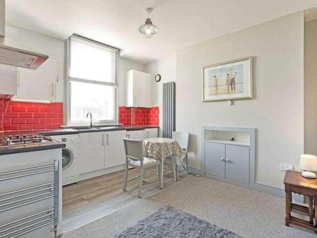 Flat for sale in Ilkley, West Yorkshire