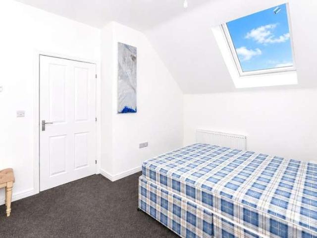 Flat for sale in Elmfield, Leicestershire