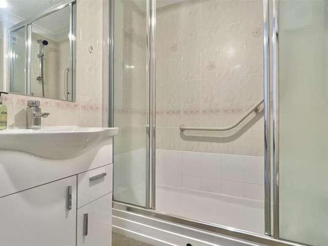 Flat for sale in Newquay, Cornwall