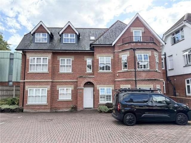 Flat for sale in West Cliff, Bournemouth