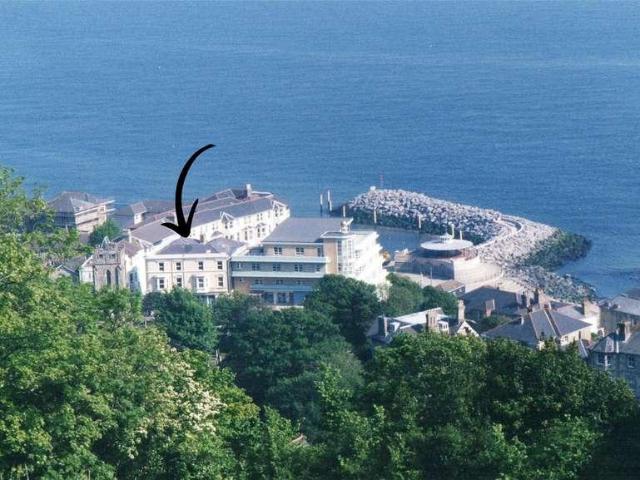 Flat for sale in Cowlease, Ventnor