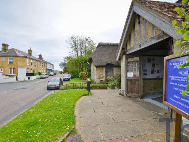 Flat for sale in Freshwater, Isle Of Wight
