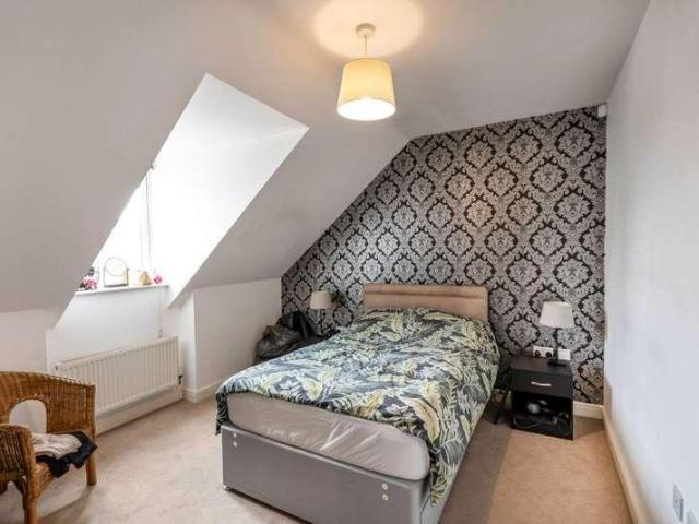 Flat for sale in Newtown, Costhorpe