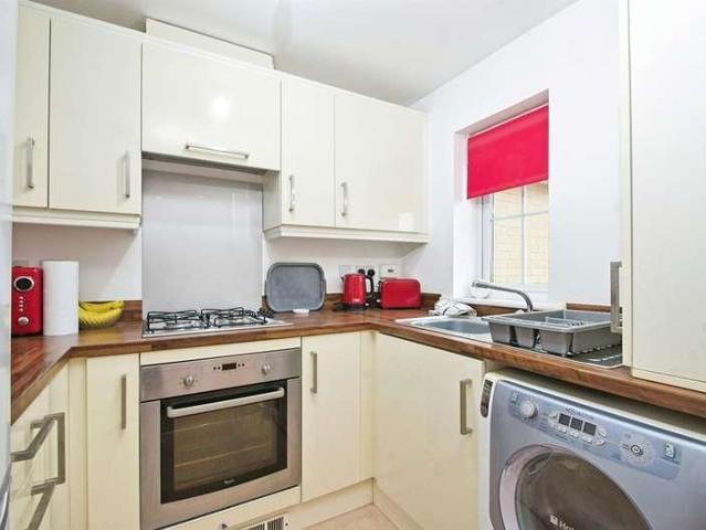 Flat for sale in Brynmenyn, Wales