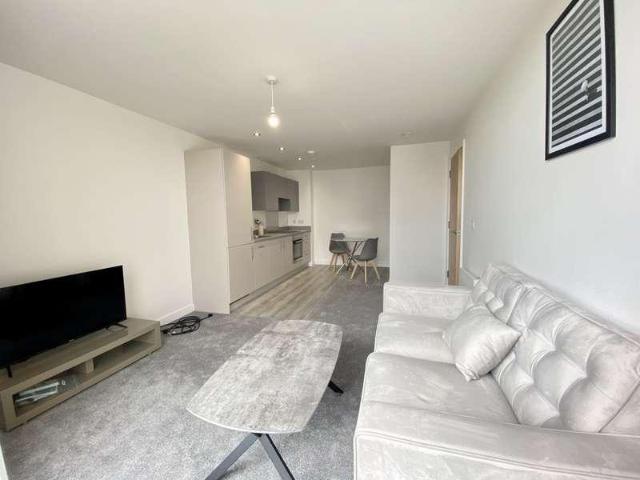 Flat for sale in Blackfriars, Salford