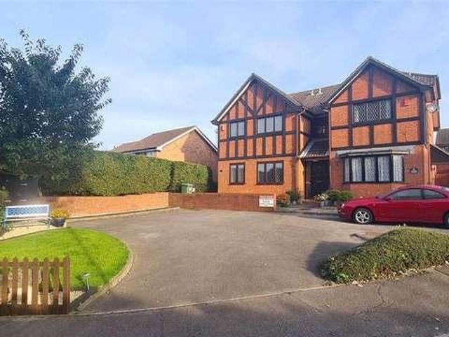 Flat for sale in Bolton Low Houses, Hampshire