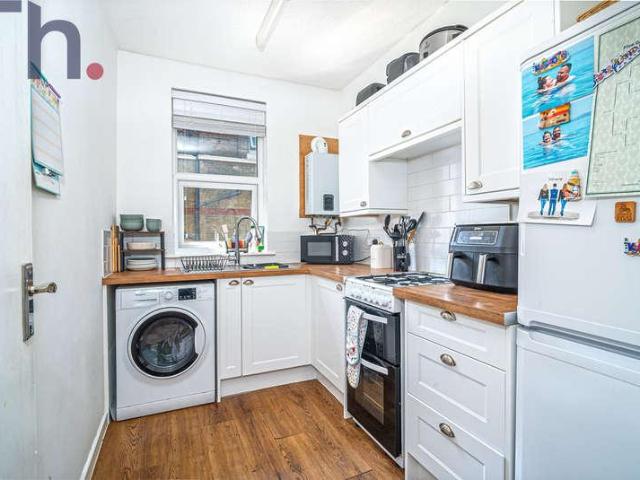 Flat for sale in Elmfield, Ryde