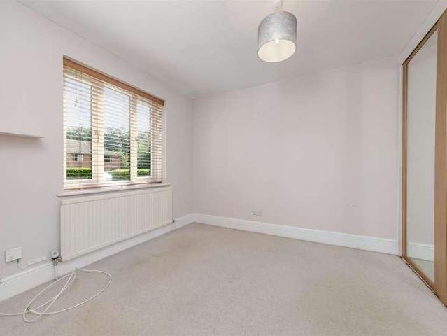 Flat for sale in Frogmore, Five Acres