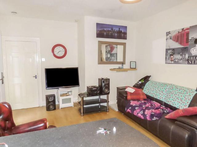 Flat for sale in Whitley Bay, North Tyneside