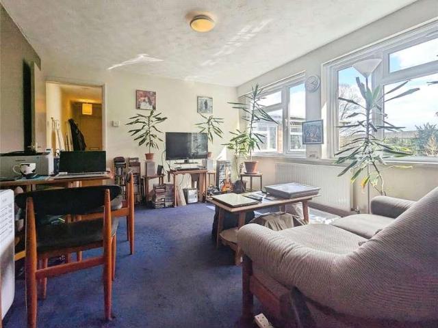 Flat for sale in Reading West, Reading