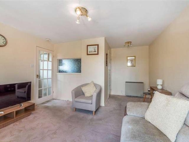 Flat for sale in Bromsgrove, Worcestershire