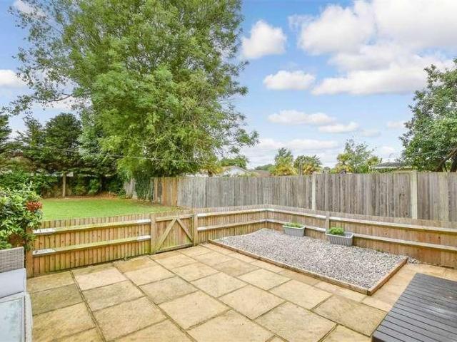 Flat for sale in The Butts, Kent