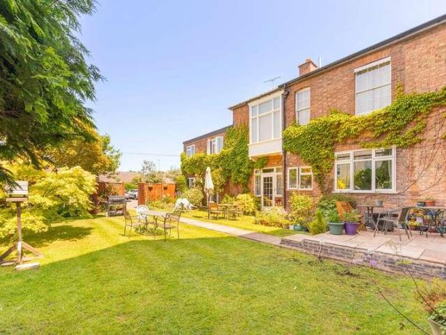 Flat for sale in Milverton, Green Close