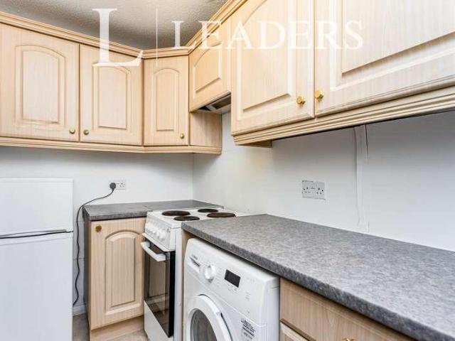 Flat for sale in World's End, Perryfields