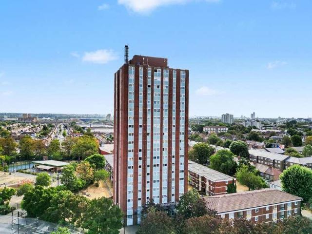 Flat for sale in Greater London
