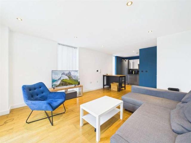 Flat for sale in MediaCityUK, Salford