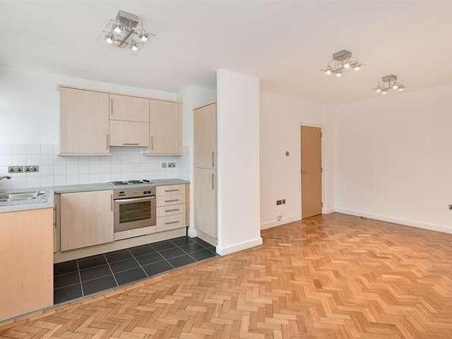 Flat for sale in East Marylebone, Marylebone