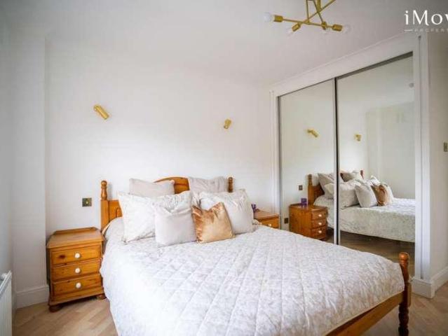 Flat for sale in Greater London