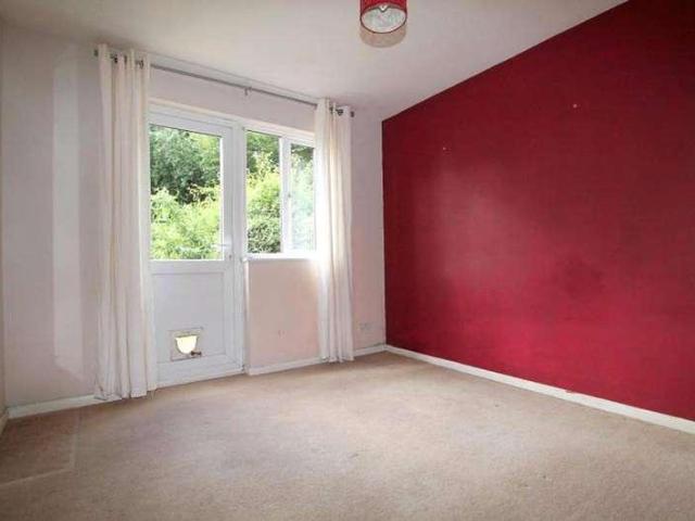 Flat for sale in Horsell, Woking