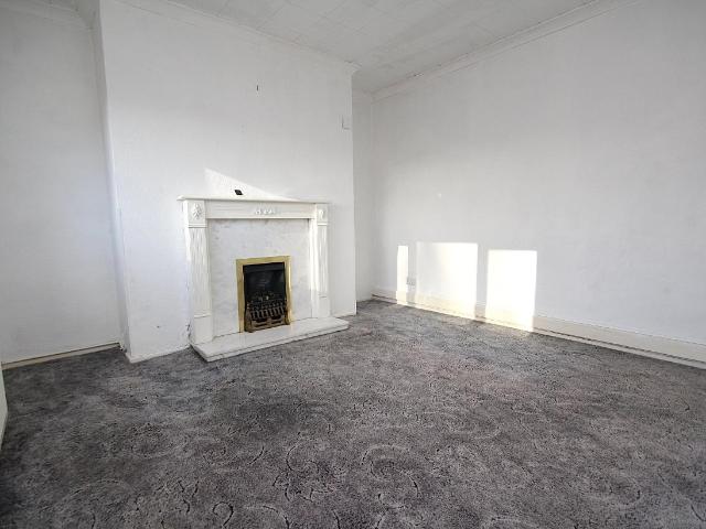 Flat for sale in Poole