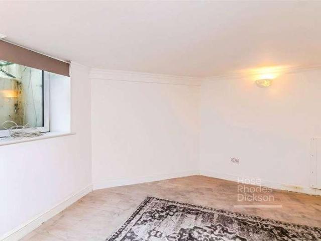 Flat for sale in Binstead, Ryde