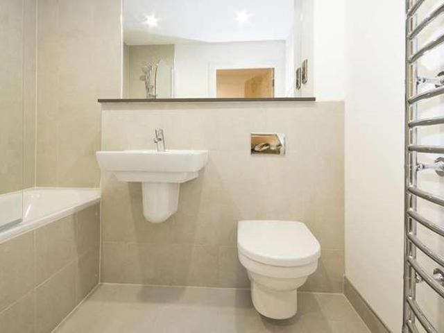 Flat for sale in Mabgate, Leeds