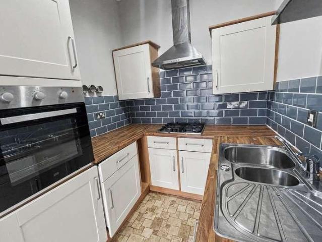 Flat for sale in West Cliff, Bournemouth