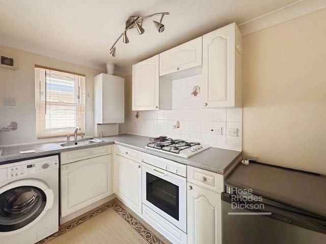 Flat for sale in Oakfield, Ryde