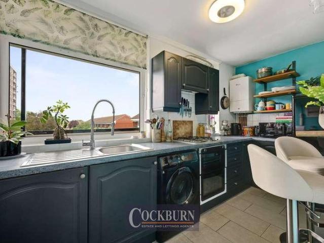 Flat for sale in London Borough of Lewisham, Greater London
