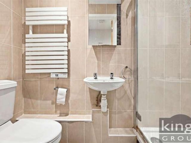 Flat for sale in Greater London