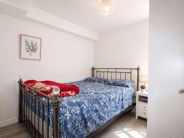 Flat for sale in Sudbury, Greater London