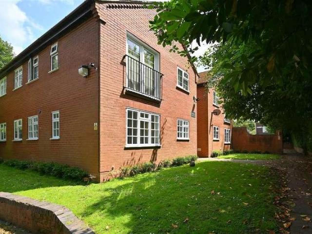 Flat for sale in Calthorpe Fields, West Midlands