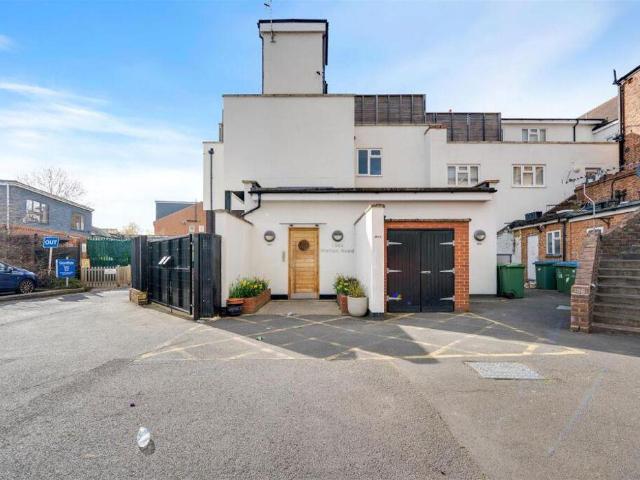 Flat for sale in Blackhills, Surrey